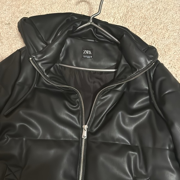 Zara puffer jacket - Picture 2 of 3